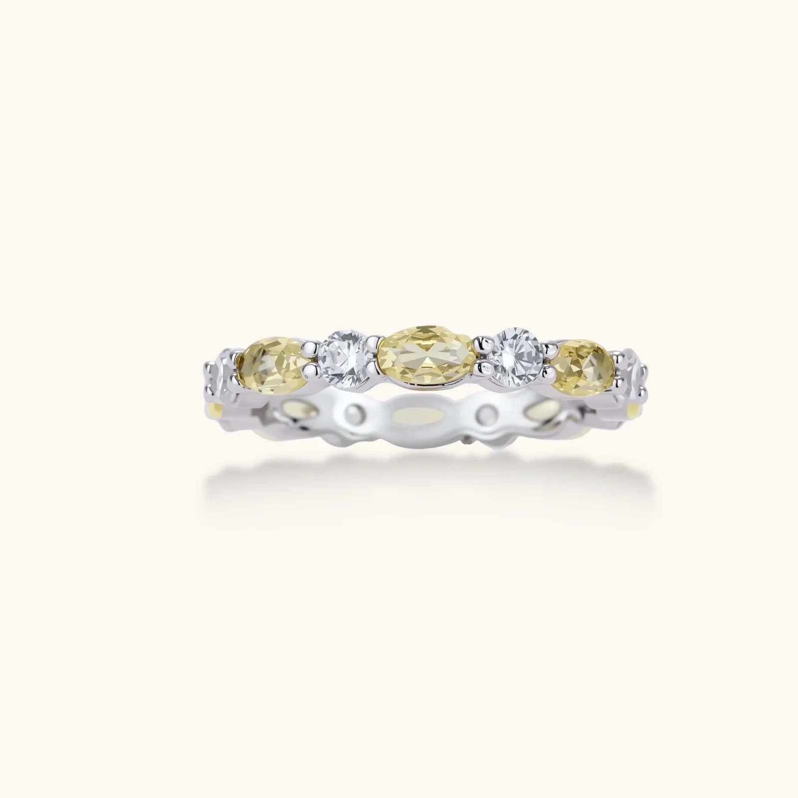 Bague Éternité Sunshine, photographie du bijou, vue 2