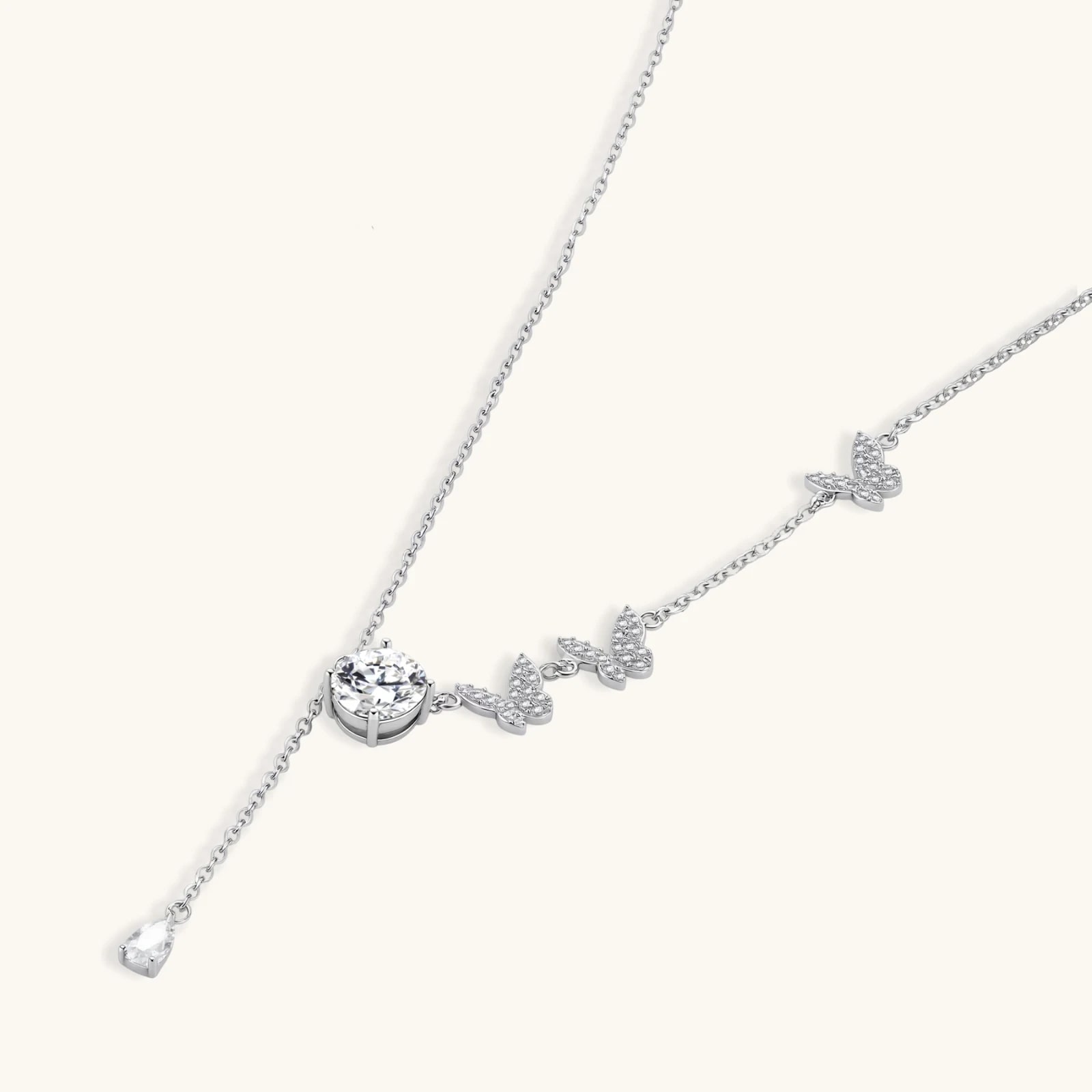 Collier Papillon Flutter Dreams, photographie du bijou, vue 2